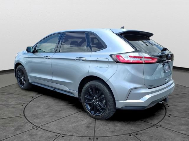 Used 2024 Ford Edge ST-Line w/ Class II Trailer Tow Package AWD/4WD image 6