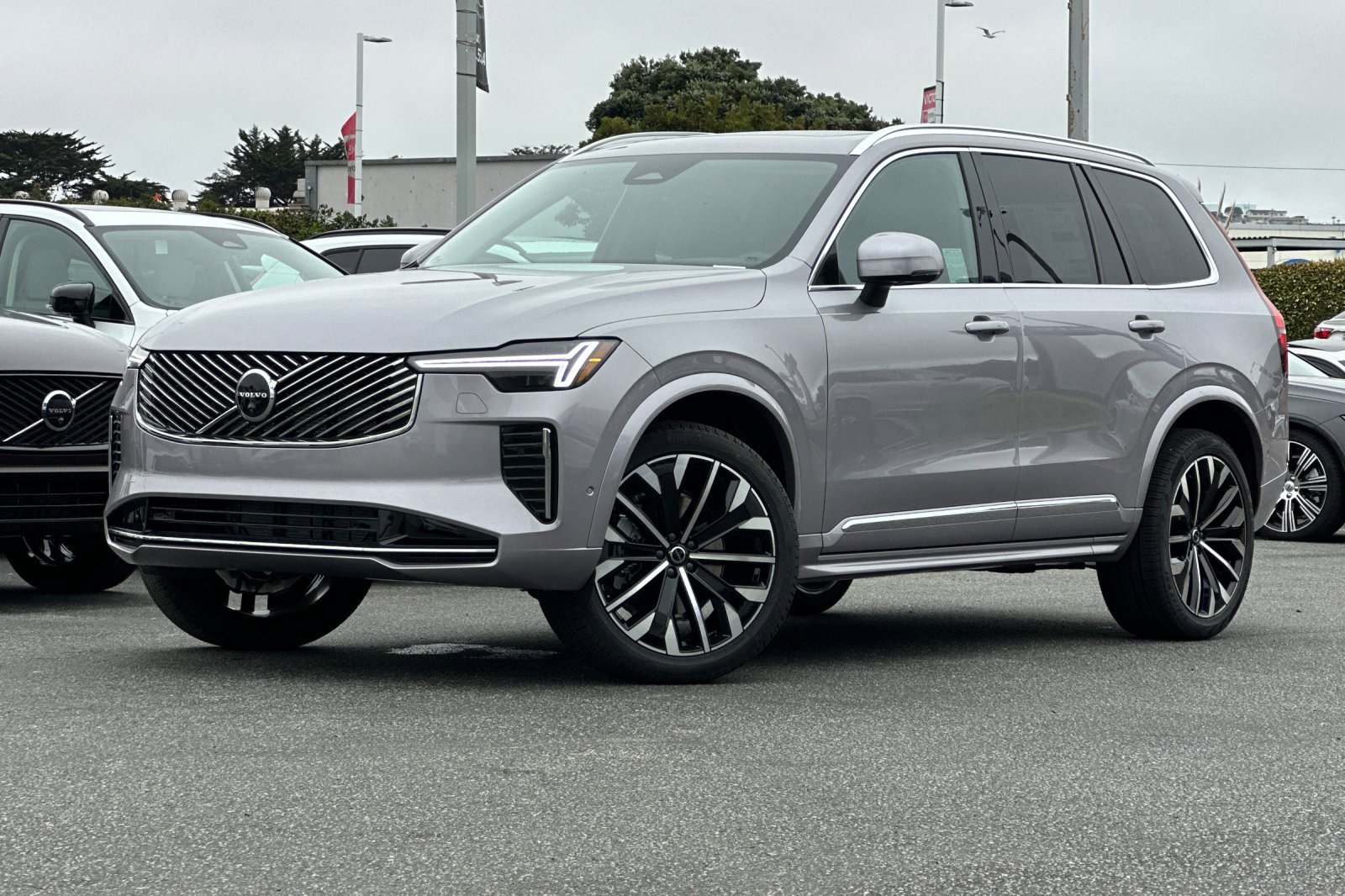 New 2026 Volvo XC90 B5 Plus