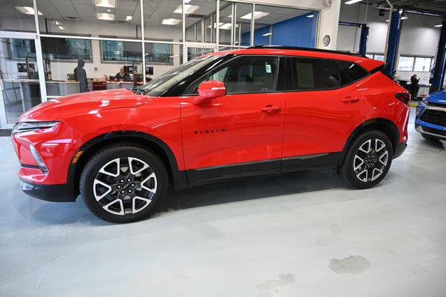 Used 2024 Chevrolet Blazer RS w/ Enhanced Convenience Package image 7