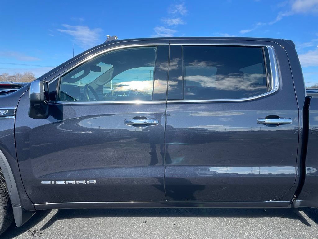 Used 2025 GMC Sierra 1500 SLT AWD/4WD image 35