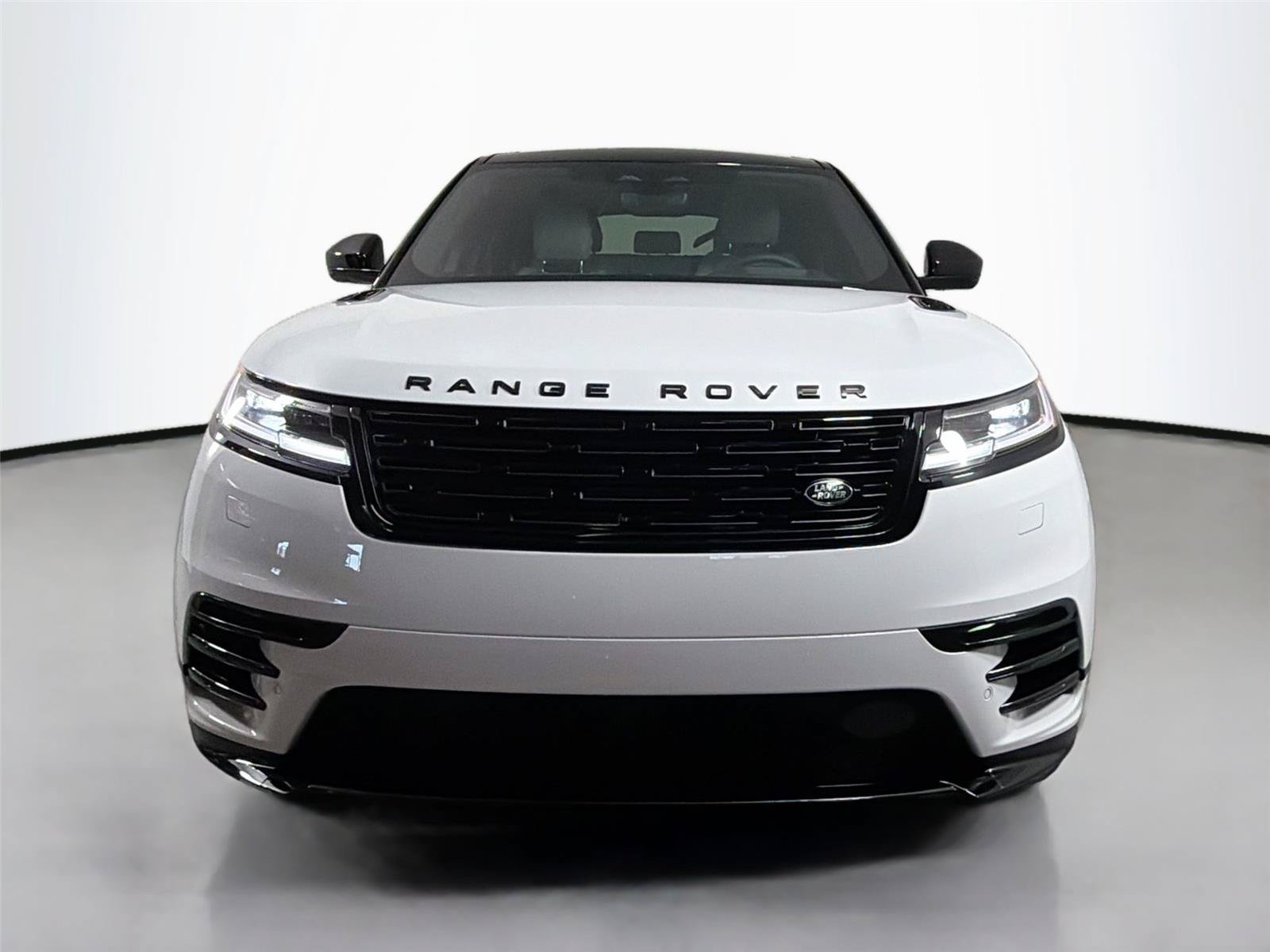 New 2026 Land Rover Range Rover Velar Belgravia AWD/4WD image 2