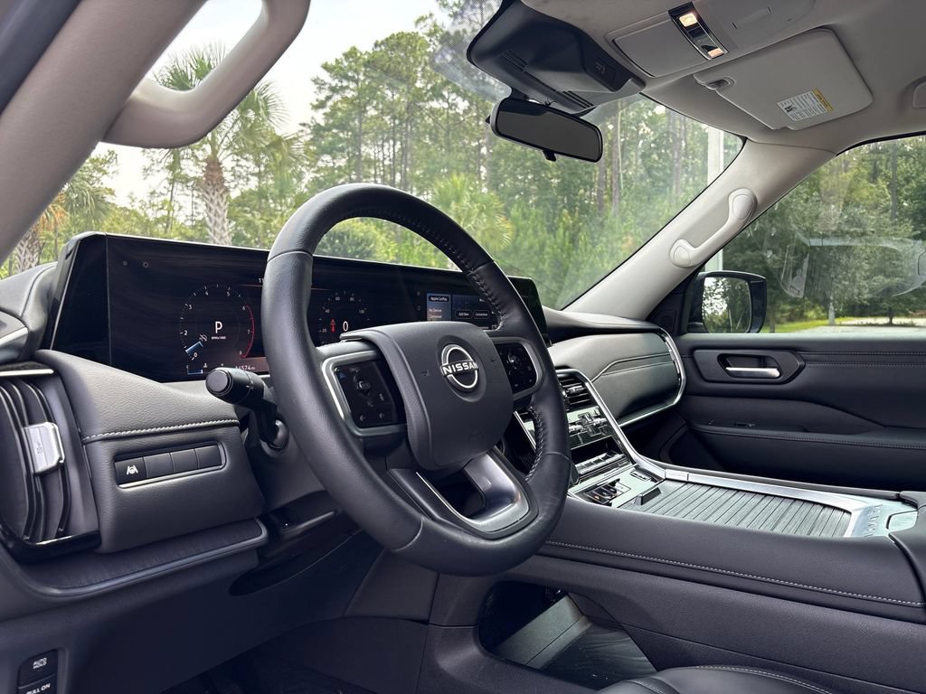 Used 2025 Nissan Armada SV RWD image 6