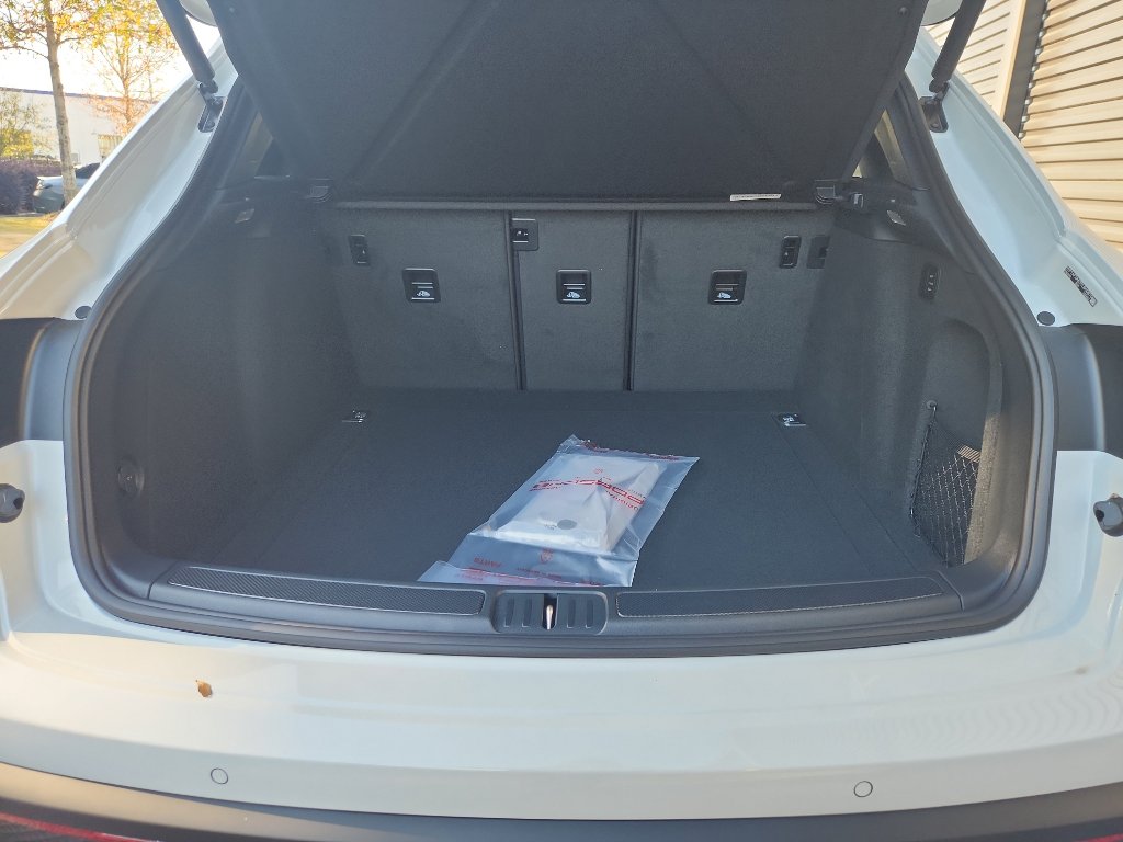New 2026 Porsche Macan GTS image 47