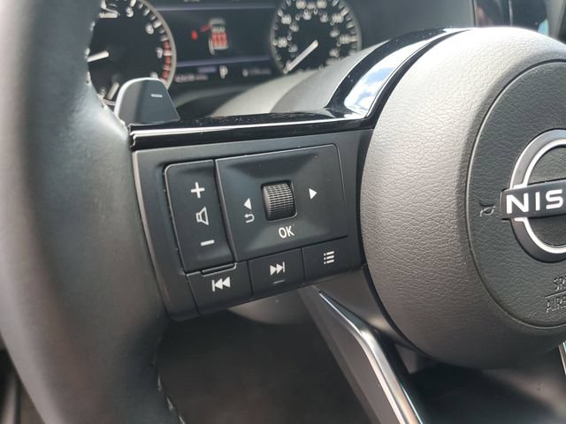 Used 2024 Nissan Pathfinder SL FWD image 18
