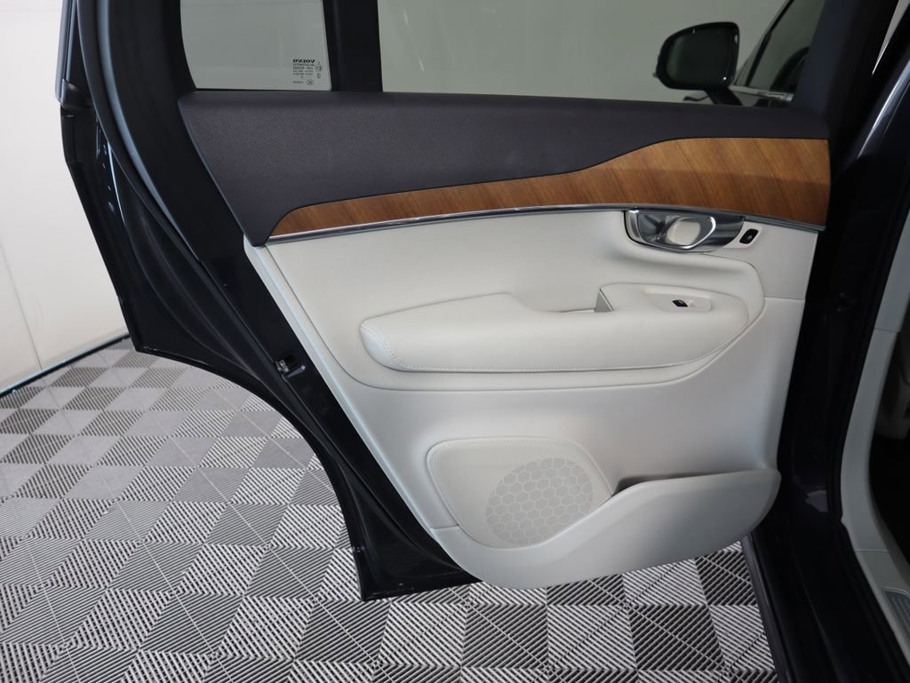 Used 2022 Volvo XC90 T8 Inscription Expression image 28