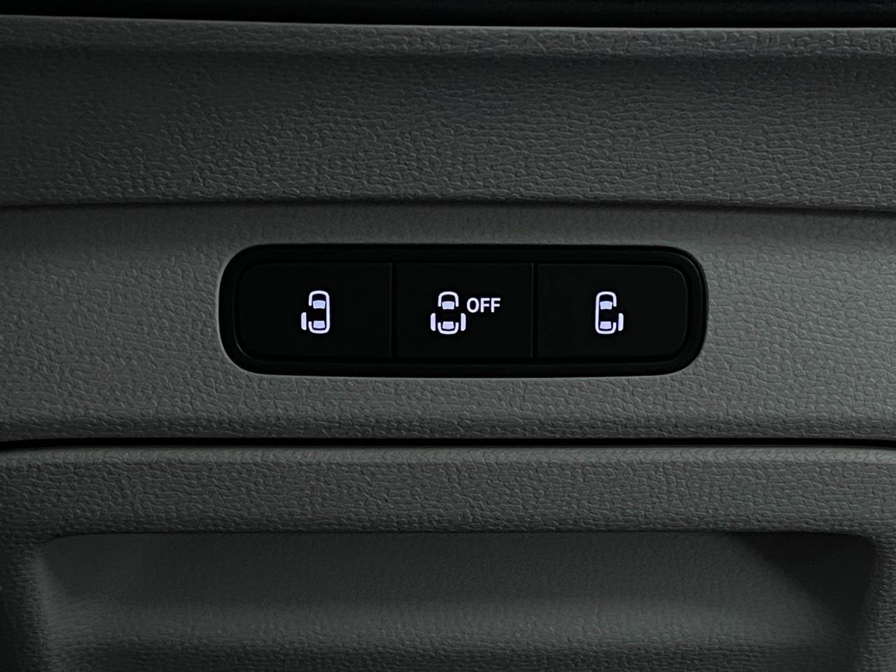 New 2025 Volkswagen ID. Buzz 1st Edition image 7