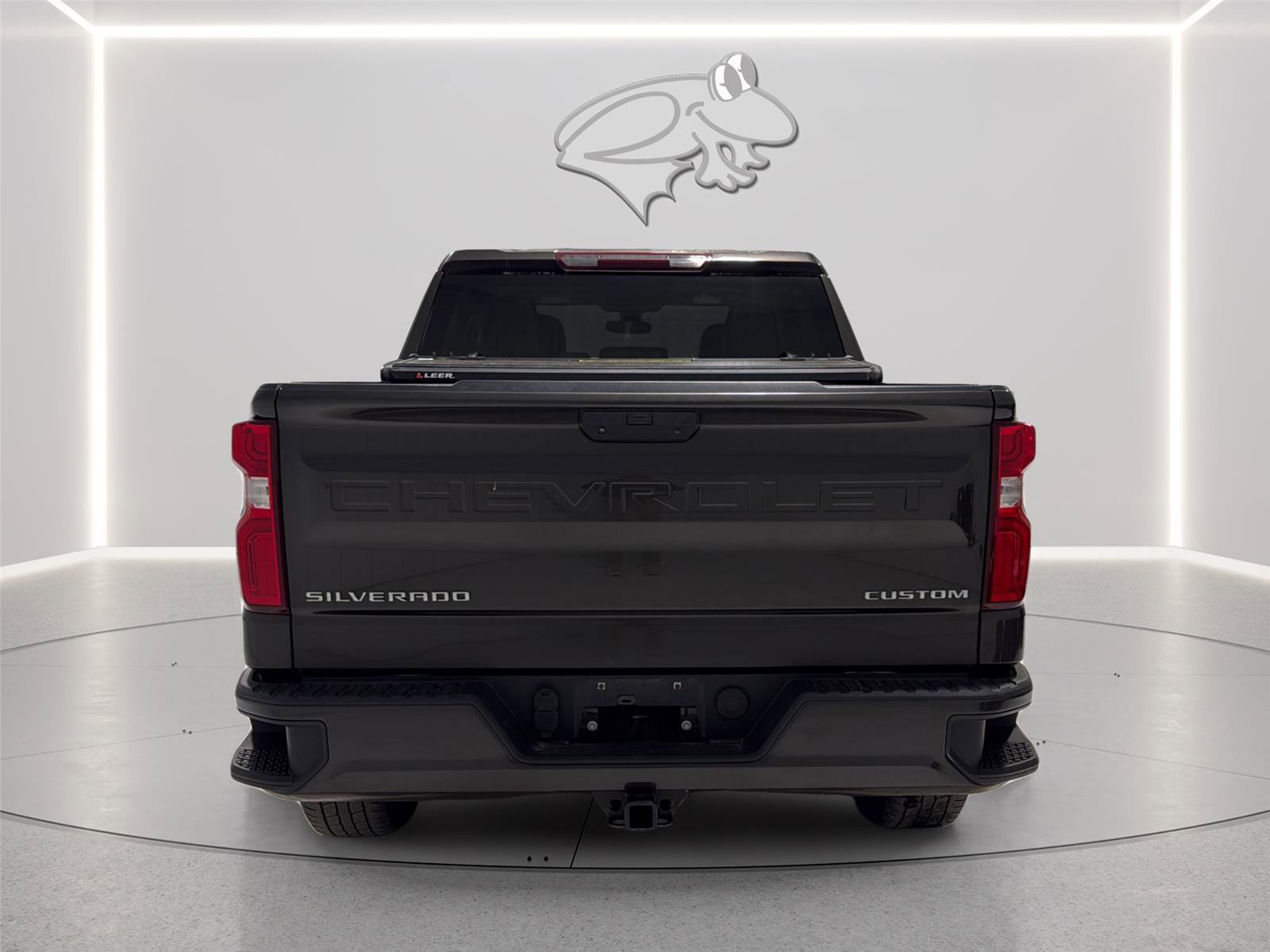 Used 2021 Chevrolet Silverado 1500 Custom w/ Safety Confidence Package AWD/4WD image 4