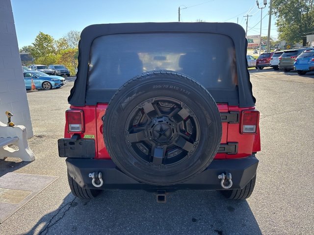 Used 2015 Jeep Wrangler Unlimited Sahara image 5