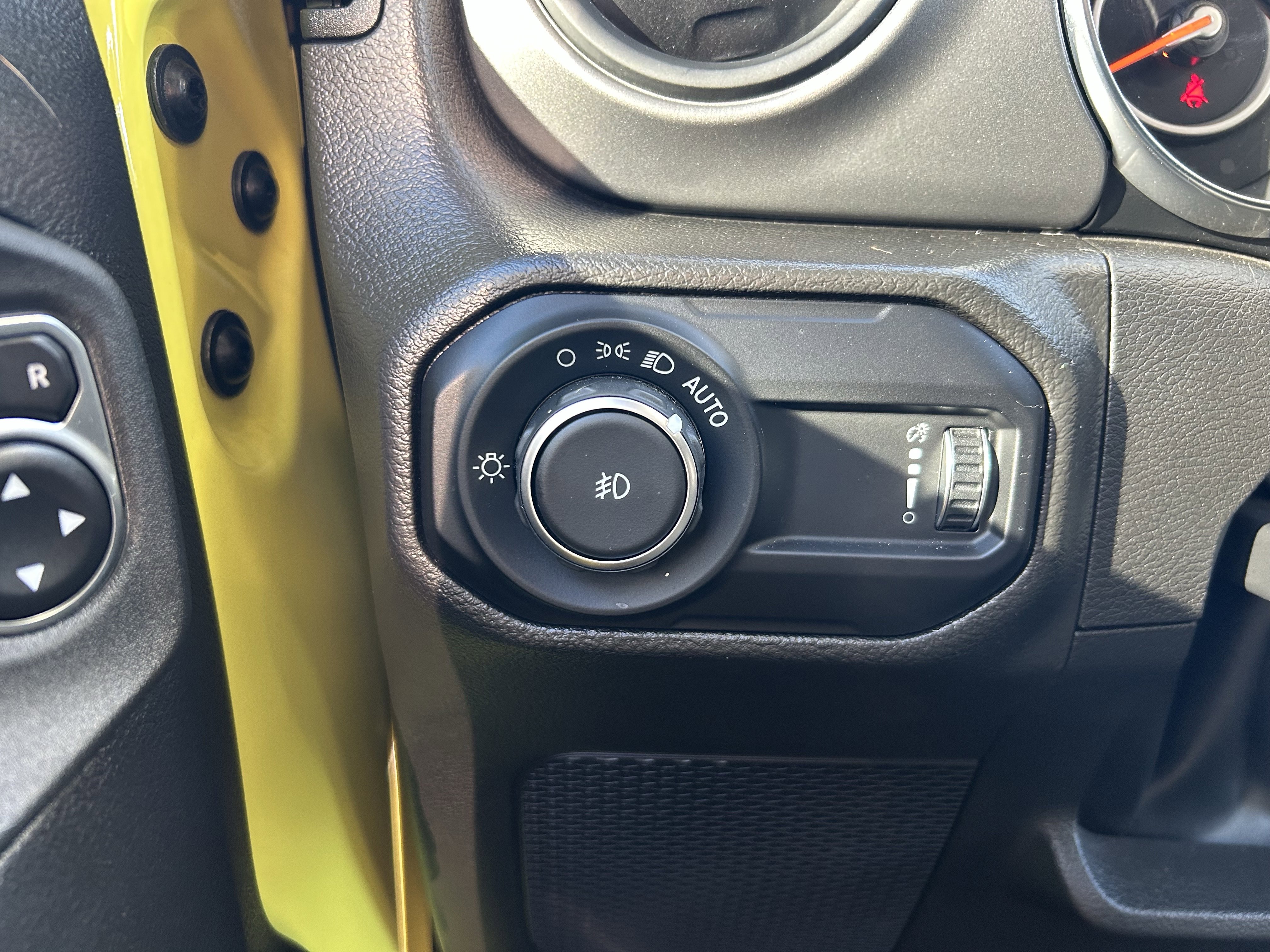 Used 2023 Jeep Wrangler Sport S image 20