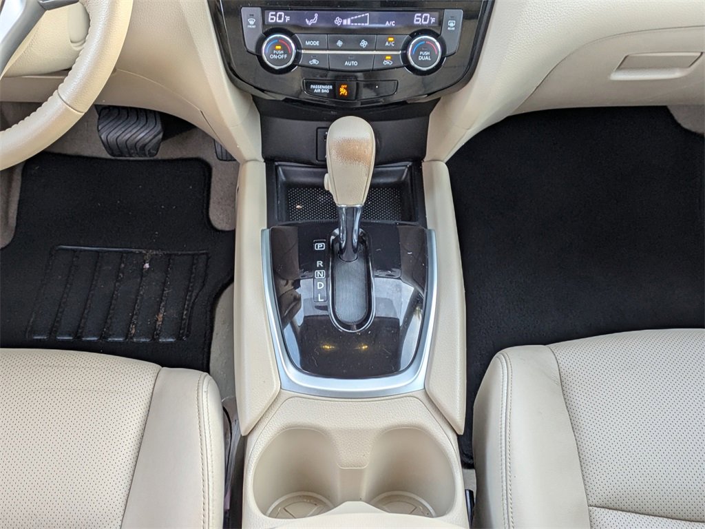 Used 2015 Nissan Rogue SL w/ SL Premium Package image 19