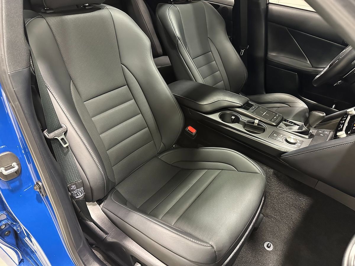 Used 2023 Lexus IS 350 F Sport image 12