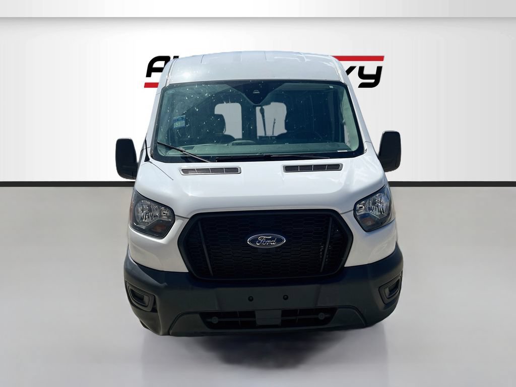 Used 2024 Ford Transit 250 148 Medium Roof RWD image 2