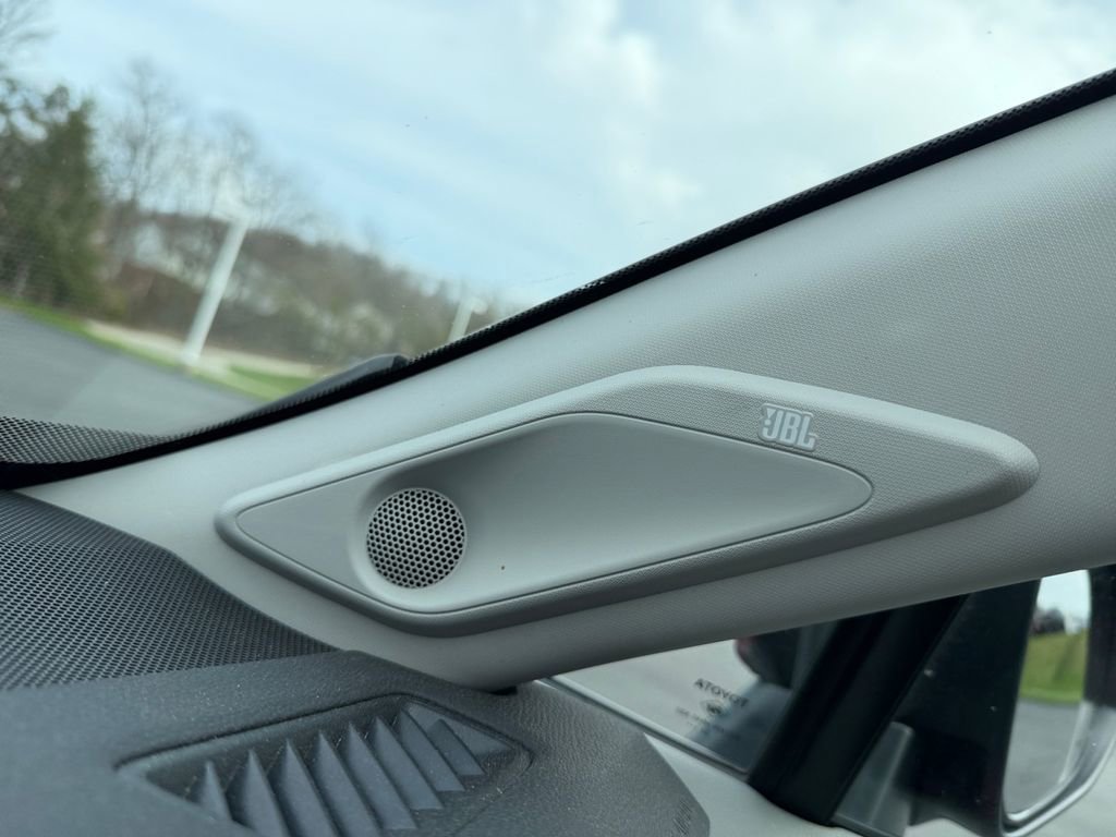 Used 2023 Toyota RAV4 Limited image 35