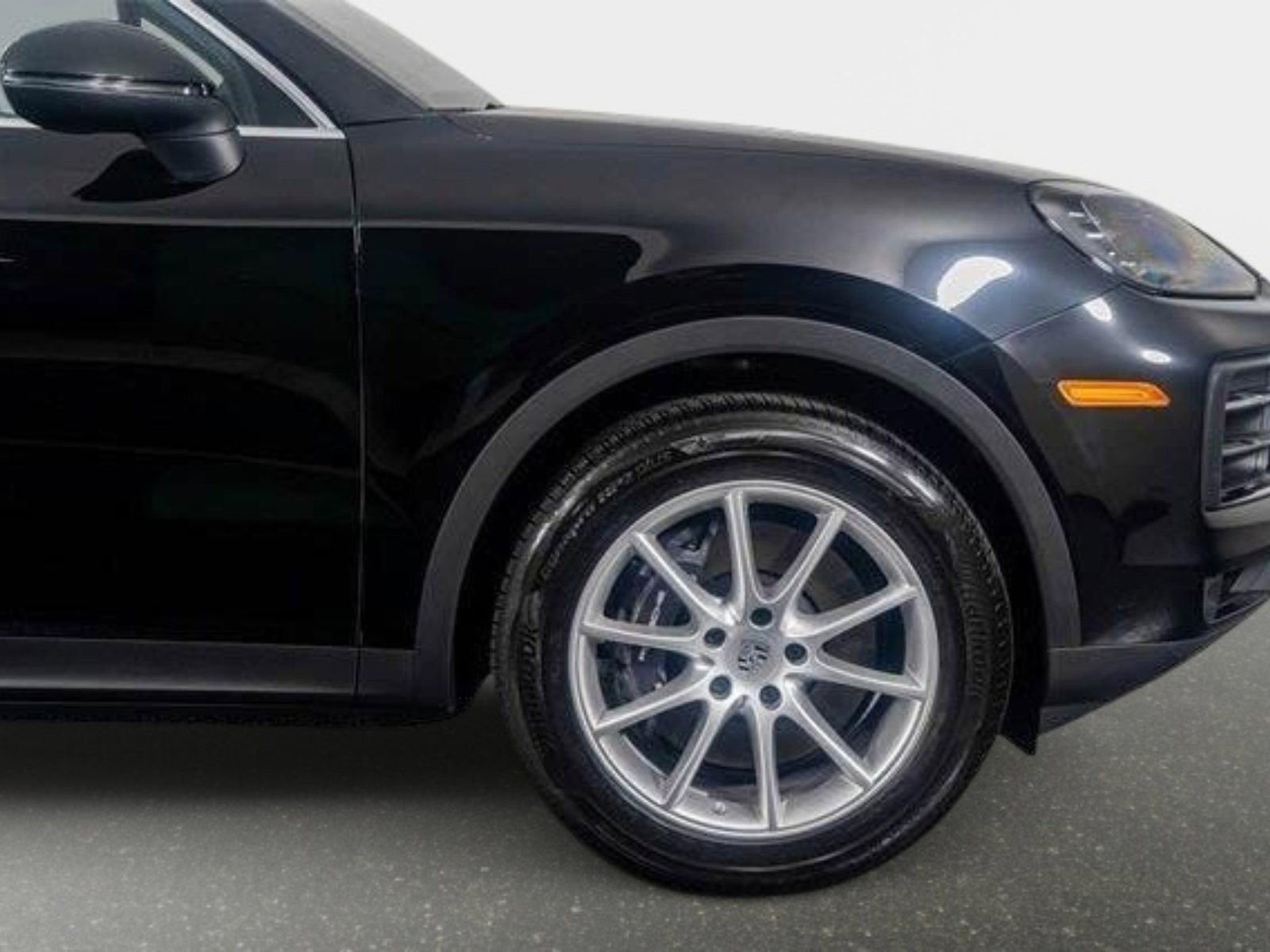 Used 2024 Porsche Cayenne image 6