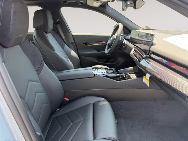 New 2027 BMW 540i xDrive w/ M Sport Package AWD/4WD image 15