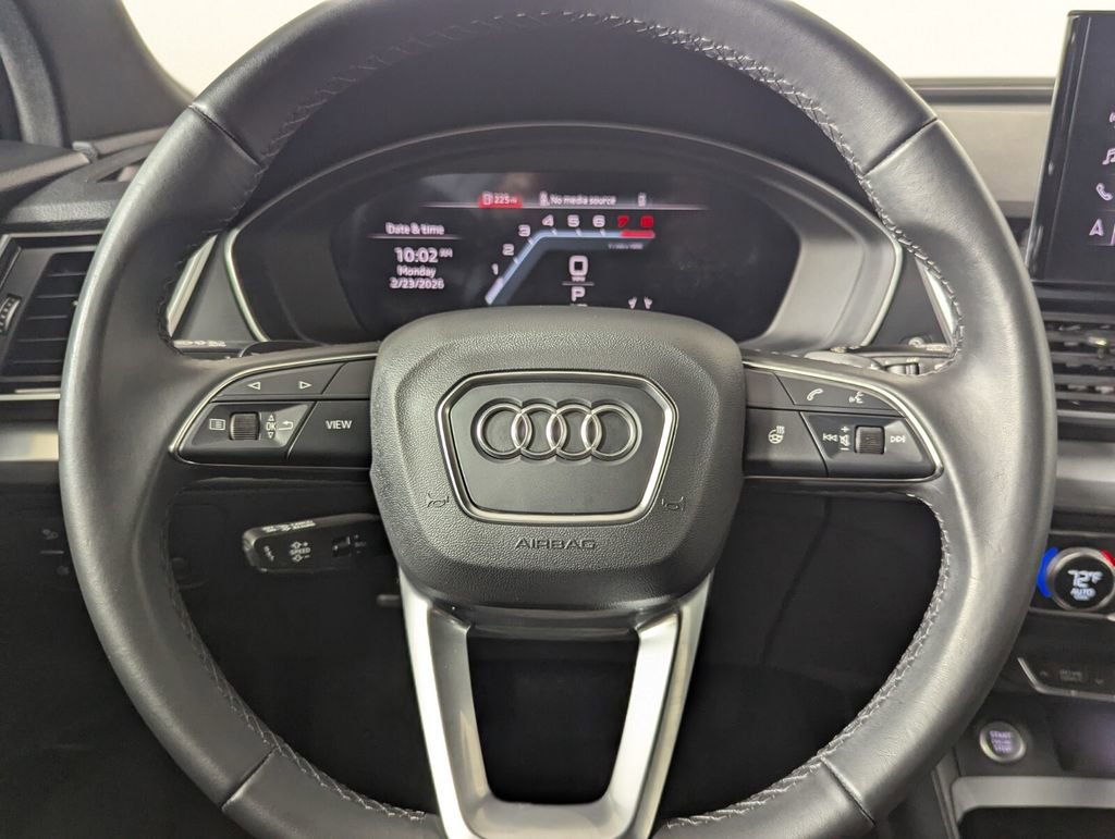 Used 2025 Audi Q5 2.0T Premium AWD/4WD image 16