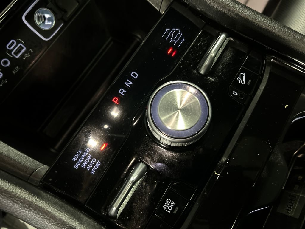 Used 2023 Jeep Grand Cherokee Summit image 20