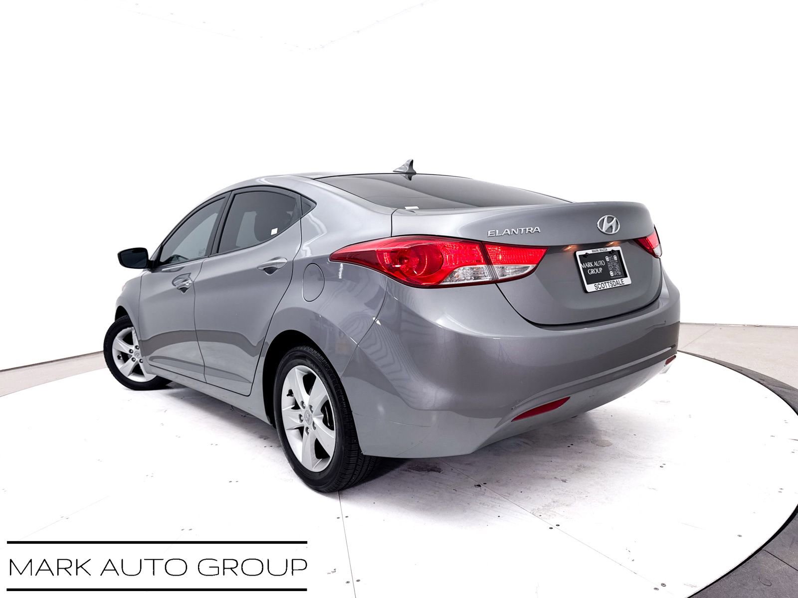 Used 2012 Hyundai Elantra GLS w/ Preferred Pkg 3 FWD image 2