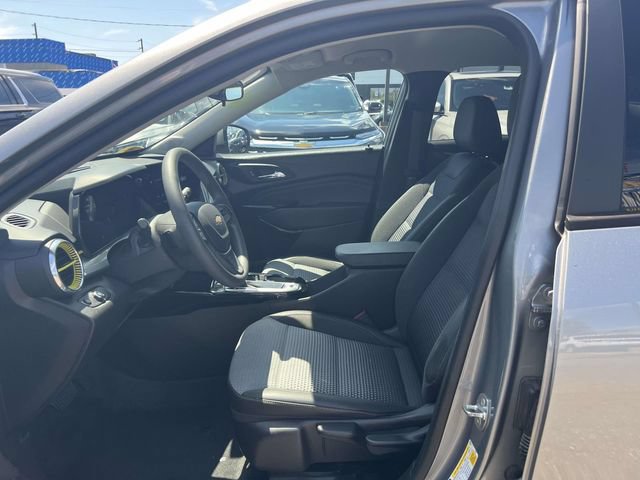 Certified 2024 Chevrolet Trax LT FWD image 14