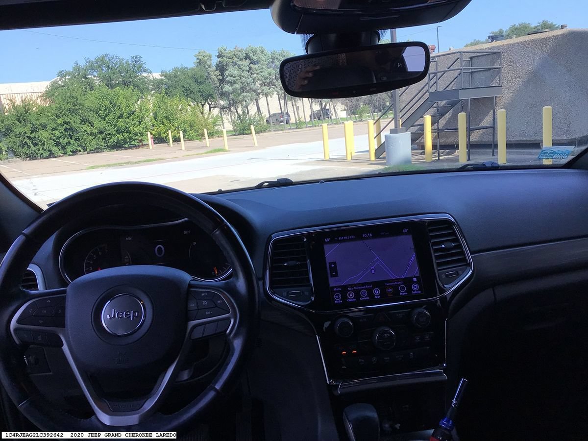 Used 2020 Jeep Grand Cherokee Altitude RWD image 12
