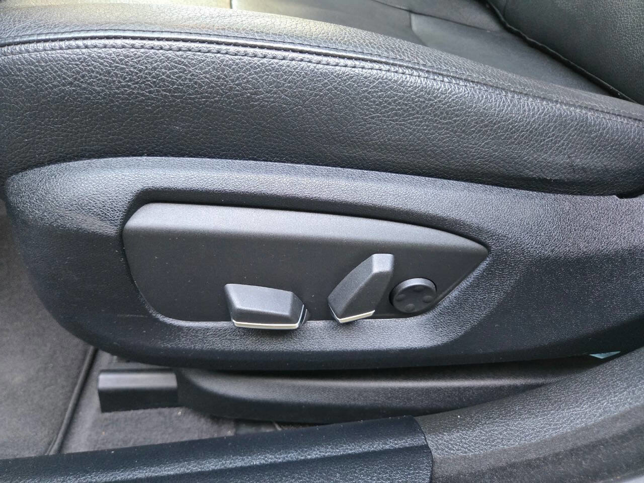 Used 2014 BMW 535d Sedan image 33