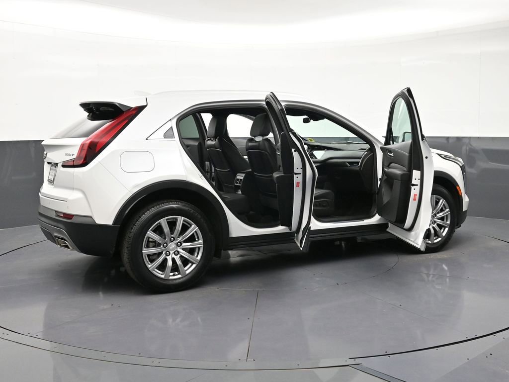 Used 2023 Cadillac XT4 Premium Luxury w/ Cold Weather Package AWD/4WD image 32