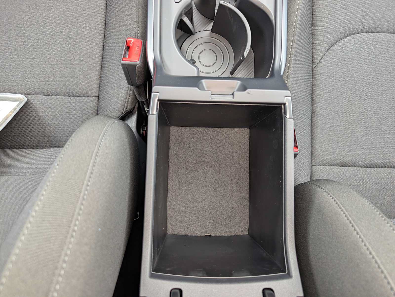 New 2026 Kia K4 FWD image 13