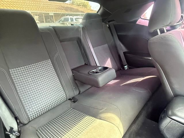 Used 2016 Dodge Challenger R/T w/ Driver Convenience Group image 12