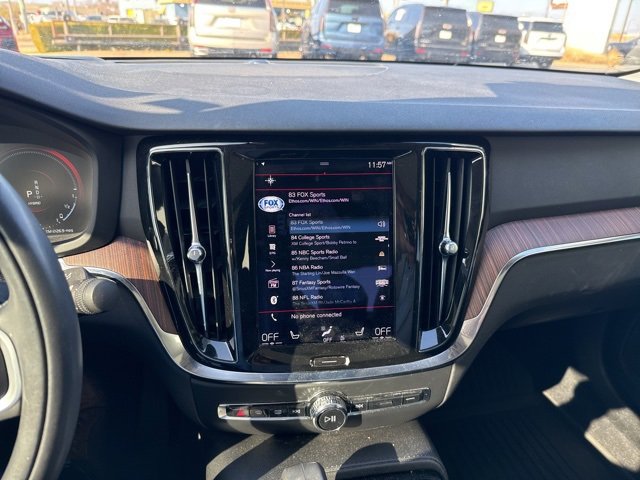 Used 2022 Volvo S60 T8 R-Design Expression w/ Advanced Package image 27