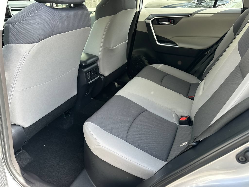 Certified 2025 Toyota RAV4 XLE AWD/4WD image 15