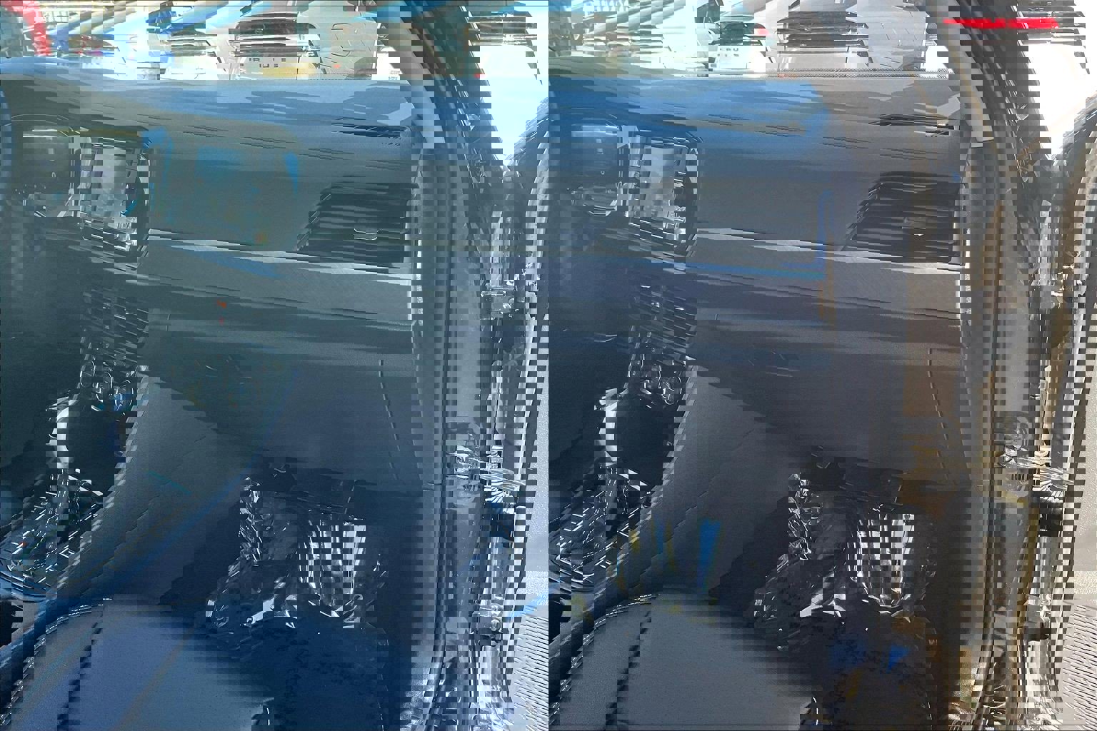 Used 2024 Volkswagen Jetta SE image 14