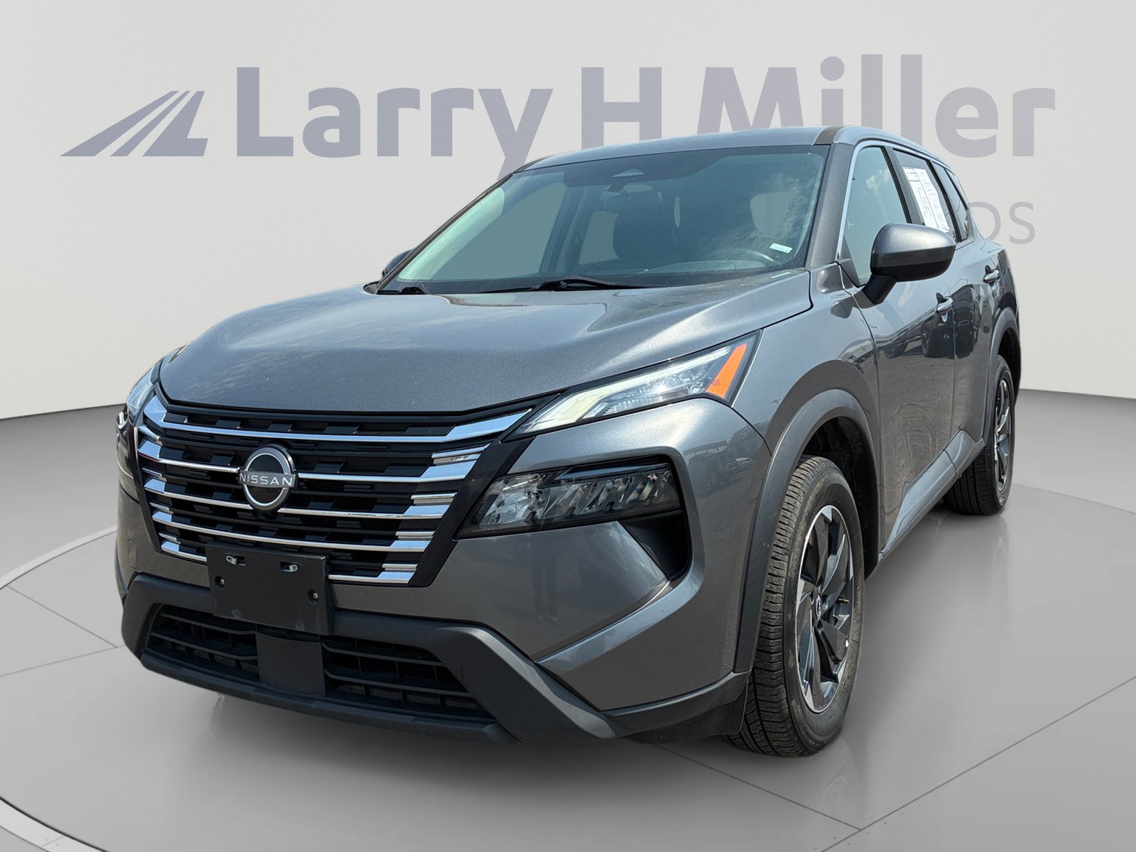 Used 2024 Nissan Rogue SV AWD/4WD image 1