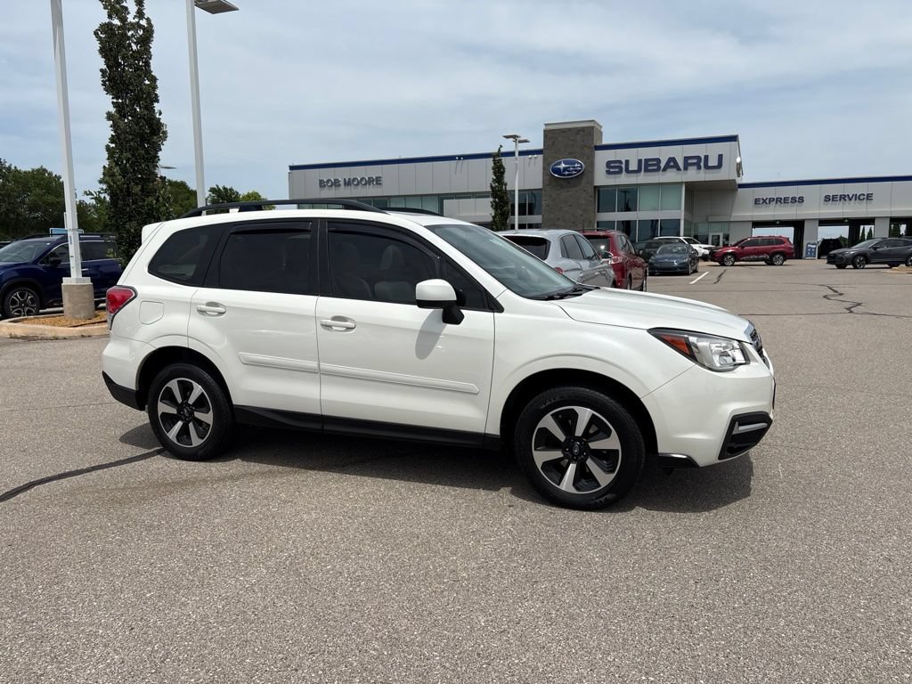 Used 2017 Subaru Forester 2.5i Premium AWD/4WD image 1