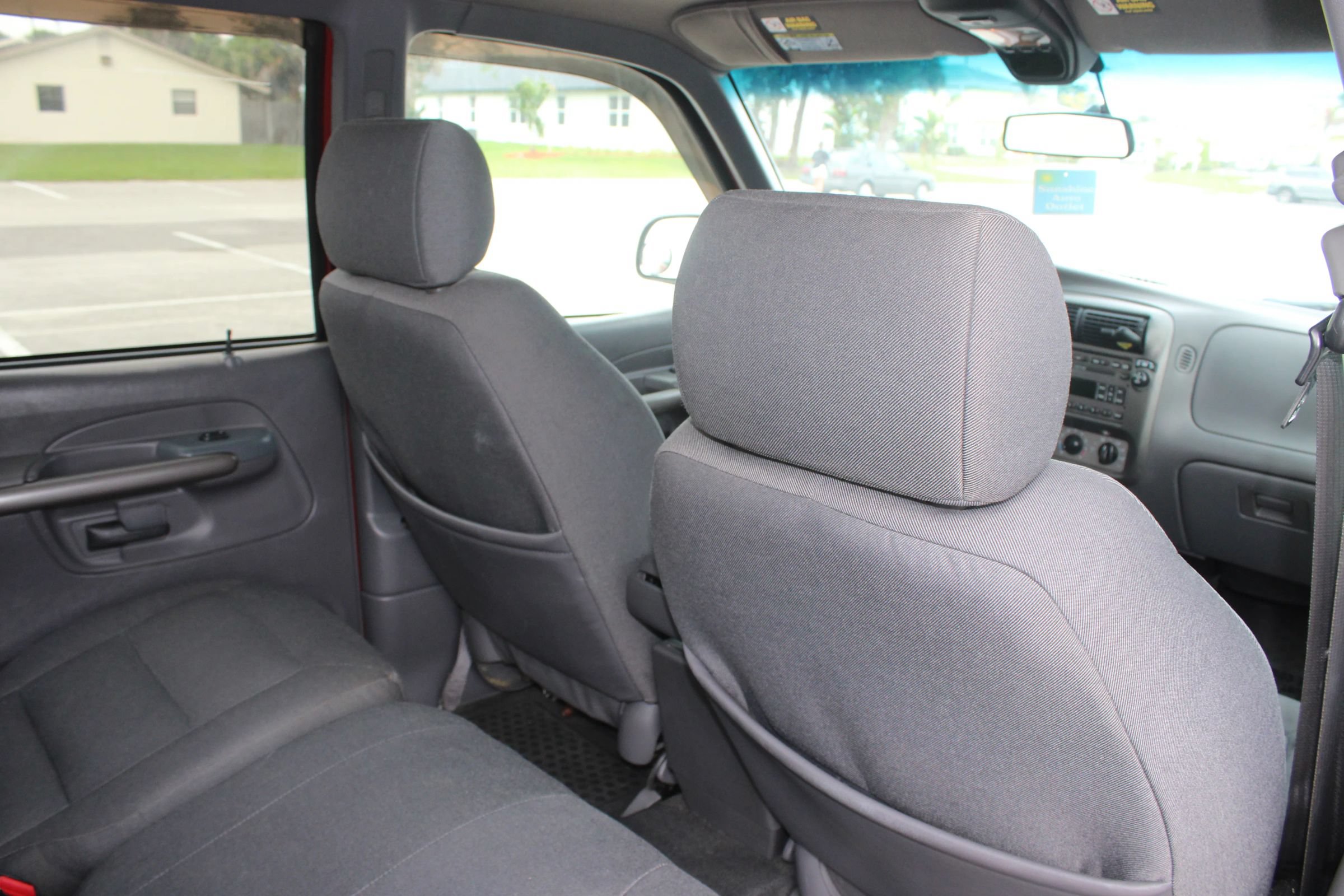 Used 2001 Ford Explorer Sport Trac 4x4 image 25