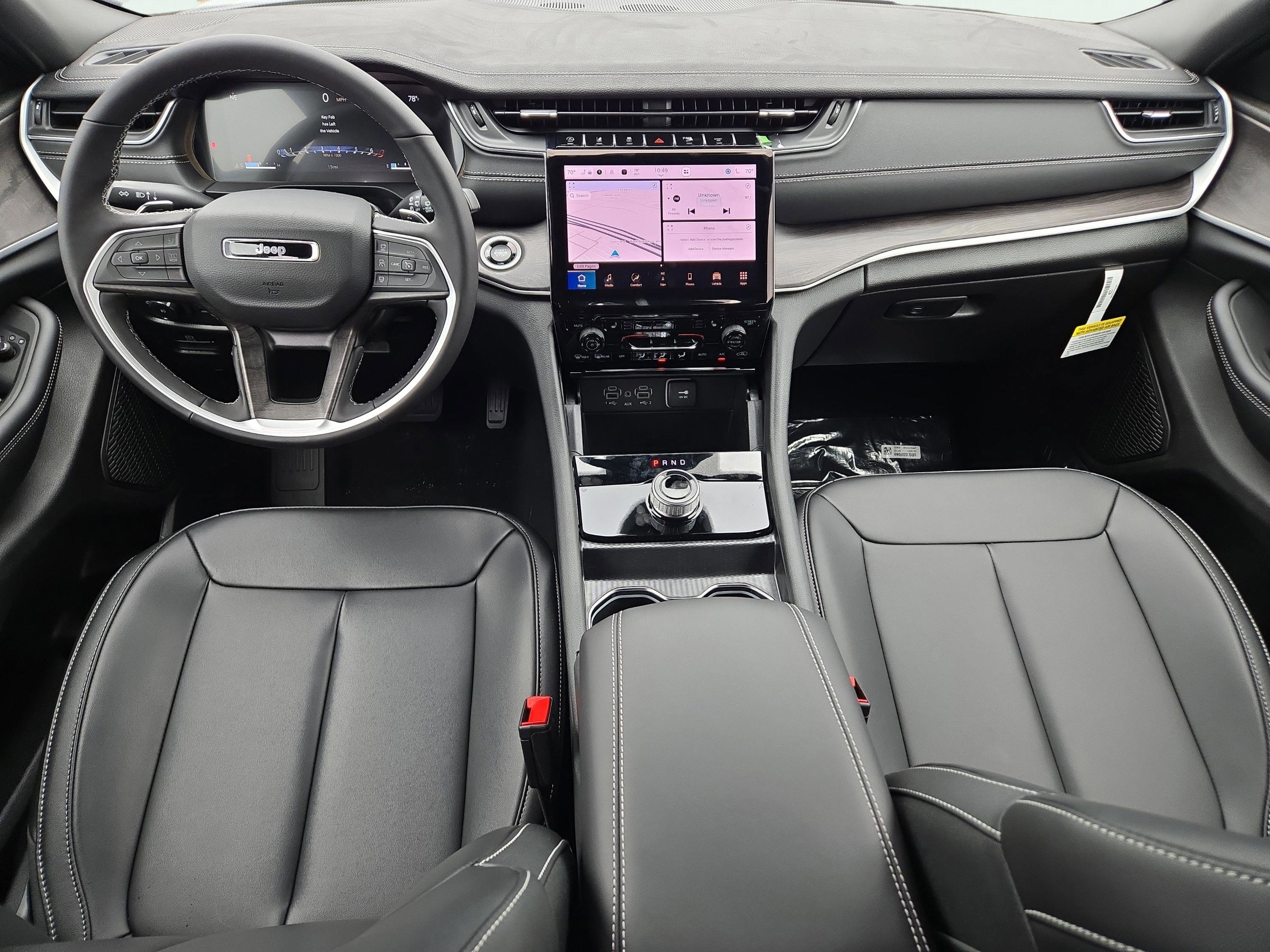 New 2025 Jeep Grand Cherokee L Limited w/ Black Appearance Package image 19