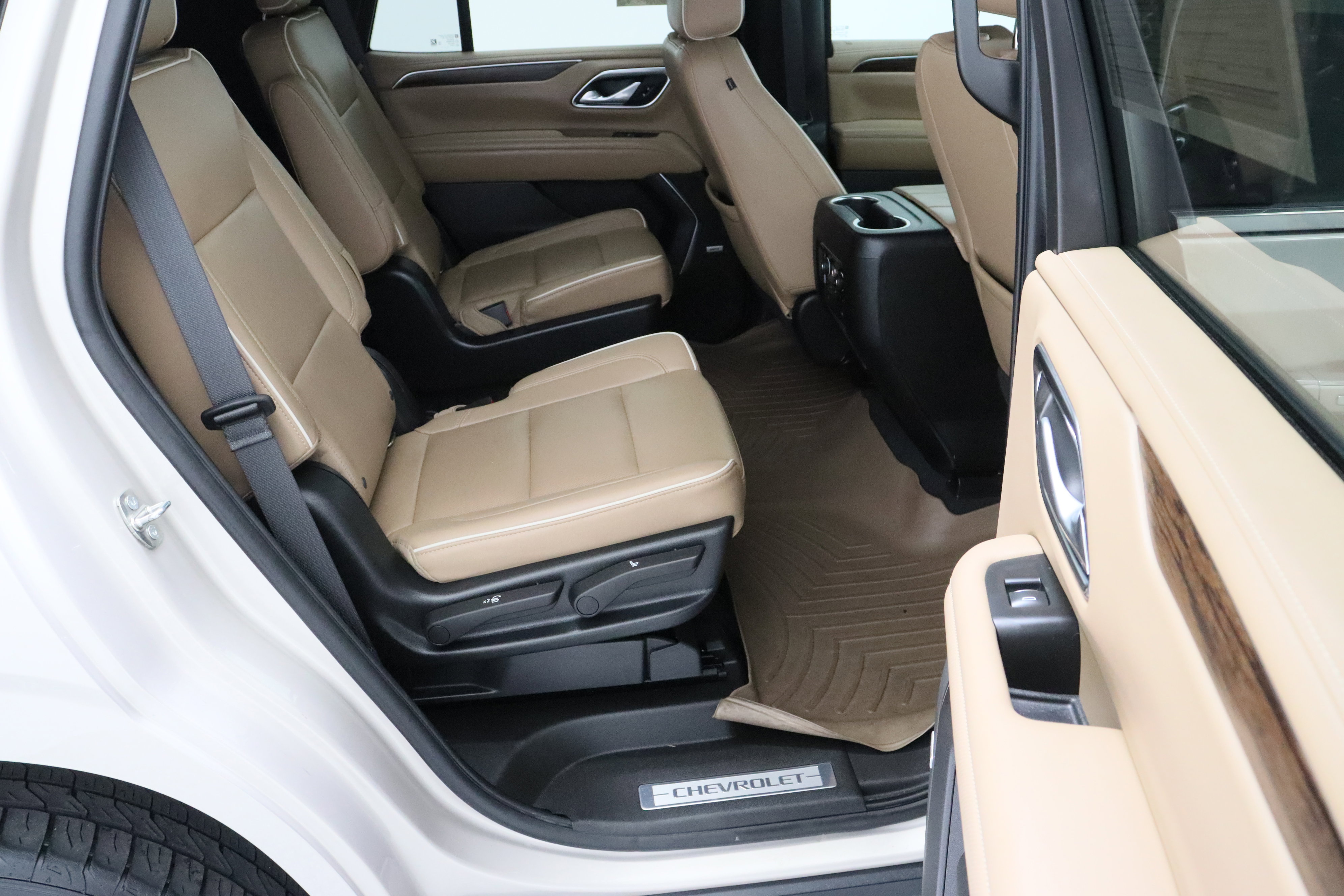 Used 2022 Chevrolet Tahoe Premier RWD image 40