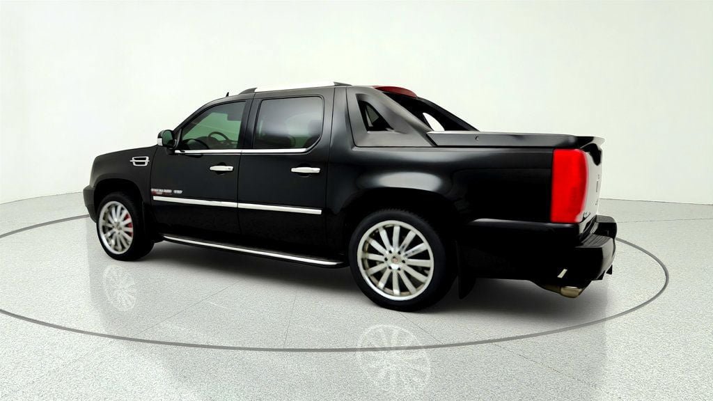Used 2012 Cadillac Escalade EXT Luxury AWD/4WD image 7
