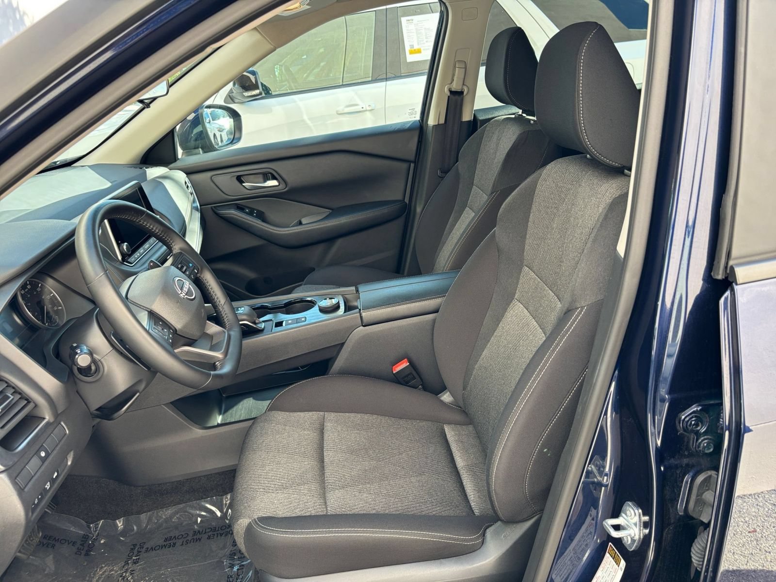 Used 2026 Nissan Rogue SV AWD/4WD image 22