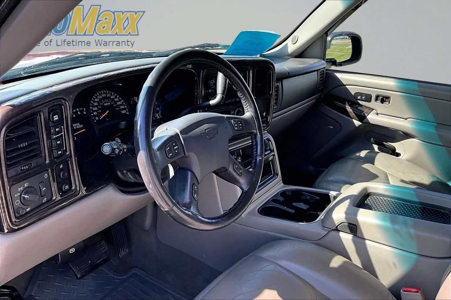 Used 2005 Chevrolet Avalanche Z71 w/ Sun And Sound Package AWD/4WD image 20