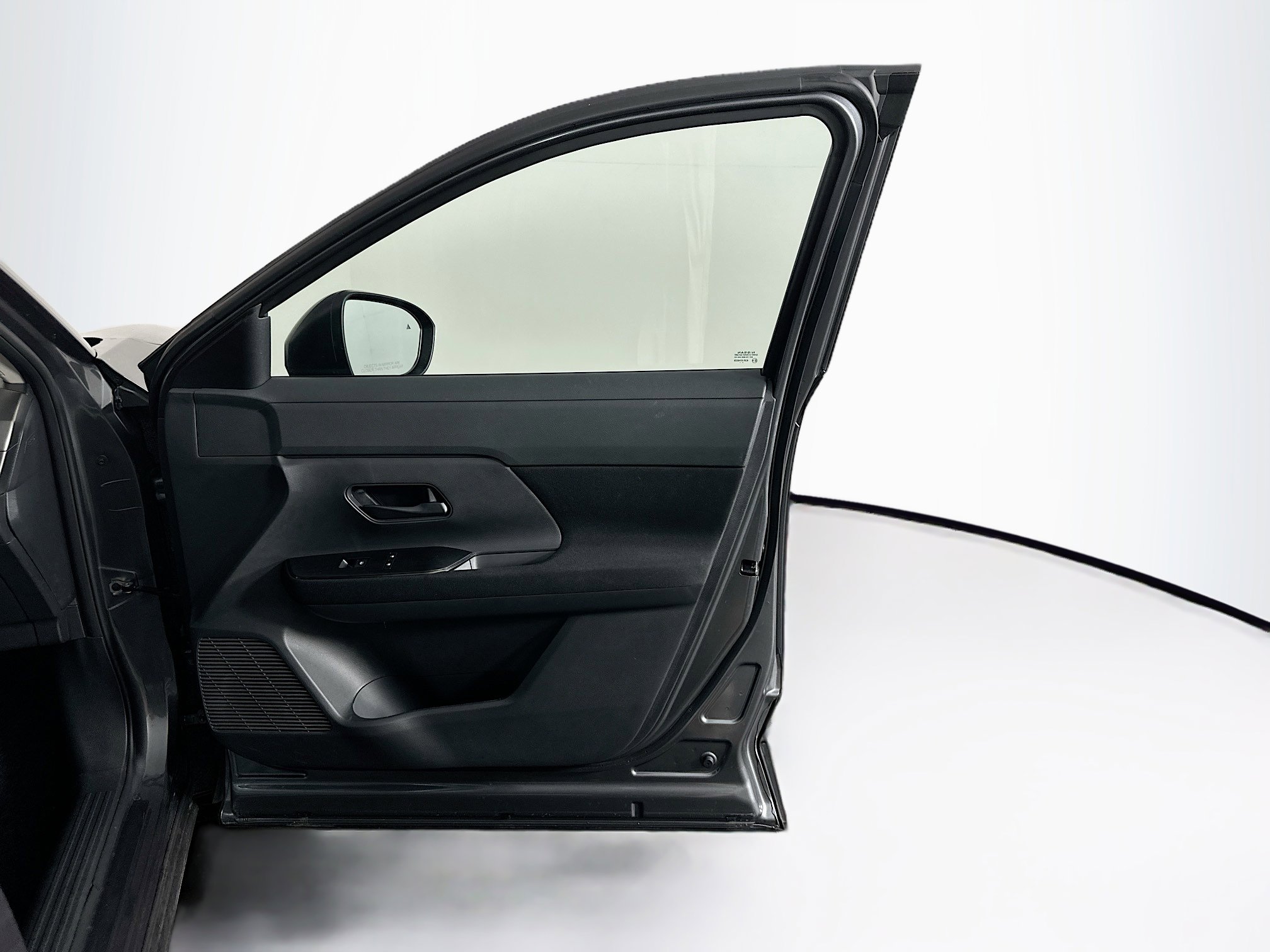 Used 2025 Nissan Kicks S image 29