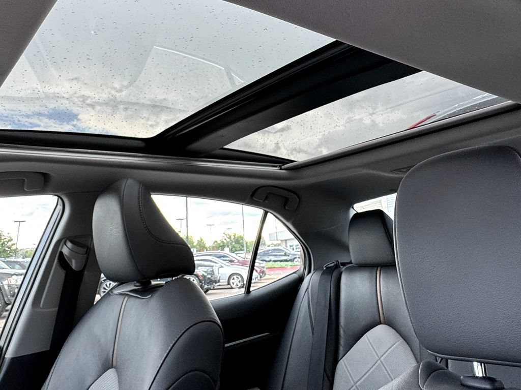 Used 2018 Toyota Camry XLE FWD image 20