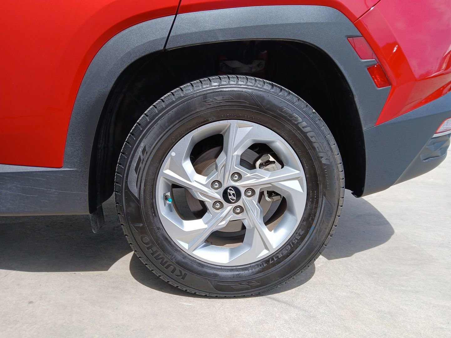 Used 2023 Hyundai Tucson SE w/ Cargo Package AWD/4WD image 26