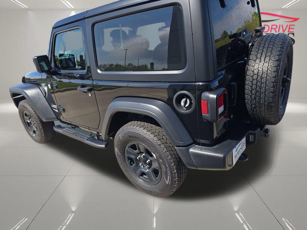 Used 2021 Jeep Wrangler Sport AWD/4WD image 6