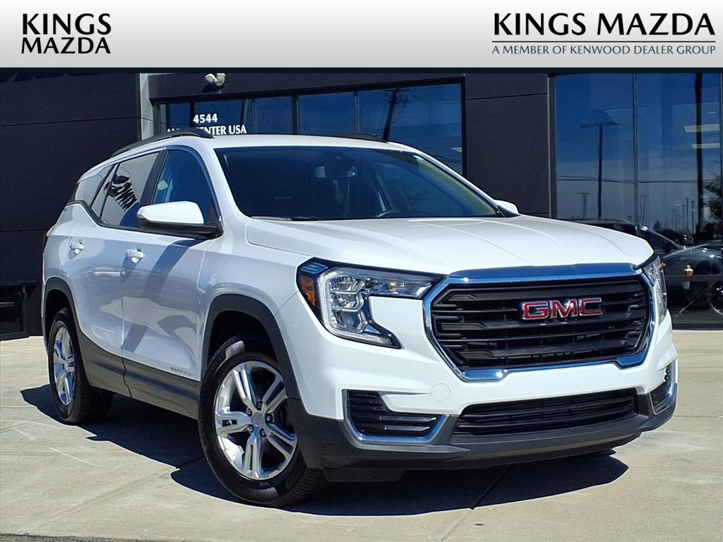 Used 2022 GMC Terrain SLE w/ Driver Convenience Package