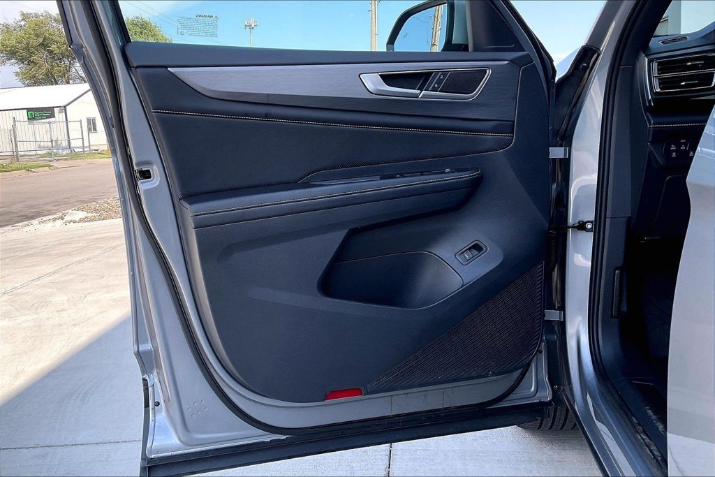 Used 2026 Volkswagen Atlas Cross Sport SE FWD image 23