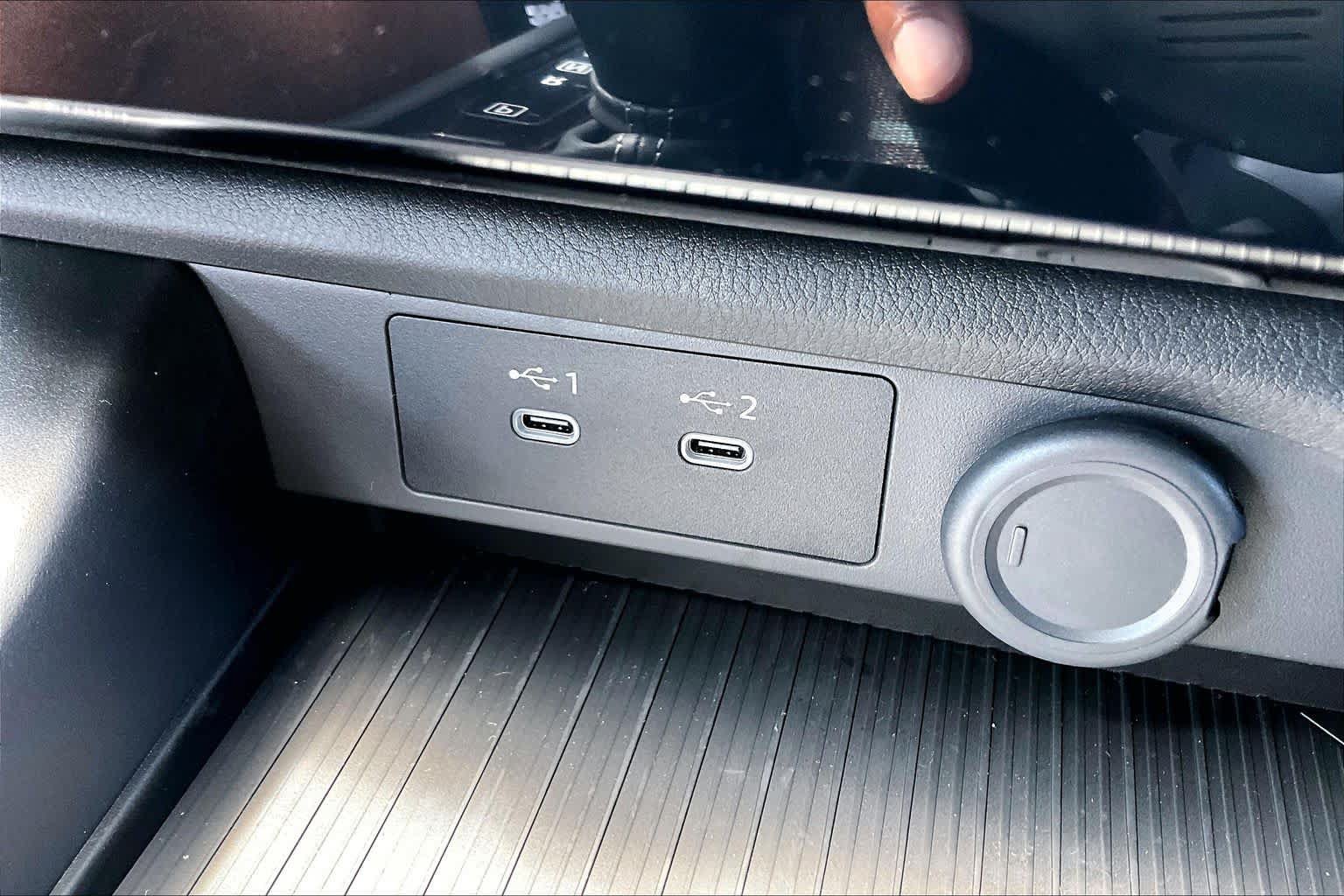 New 2027 Nissan Sentra SV FWD image 13