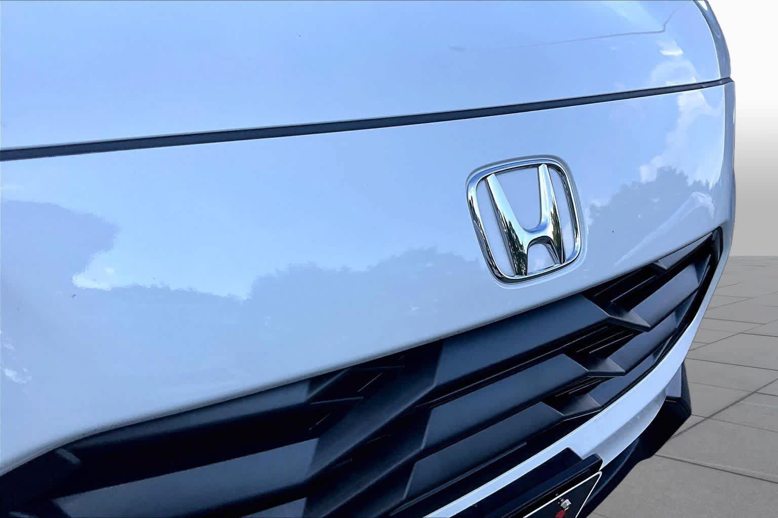 Used 2024 Honda HR-V Sport image 28