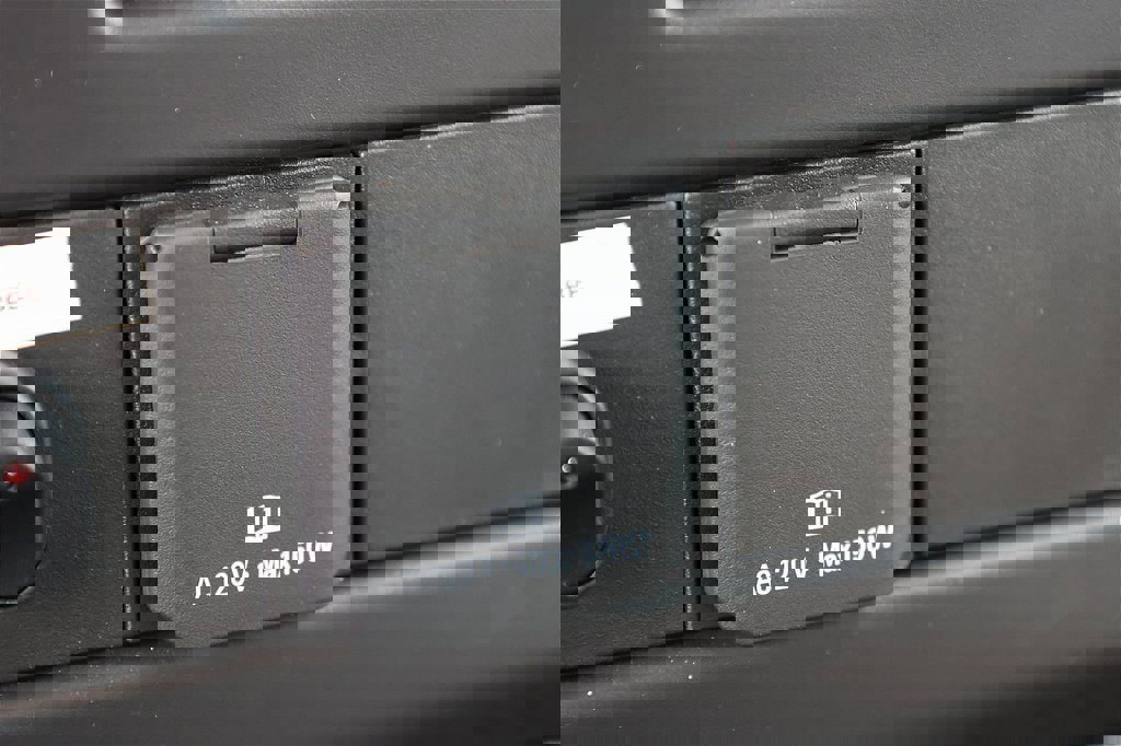 New 2025 Chevrolet Express 3500 w/ Power Convenience Package image 30