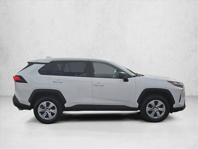 Used 2025 Toyota RAV4 LE AWD/4WD image 4