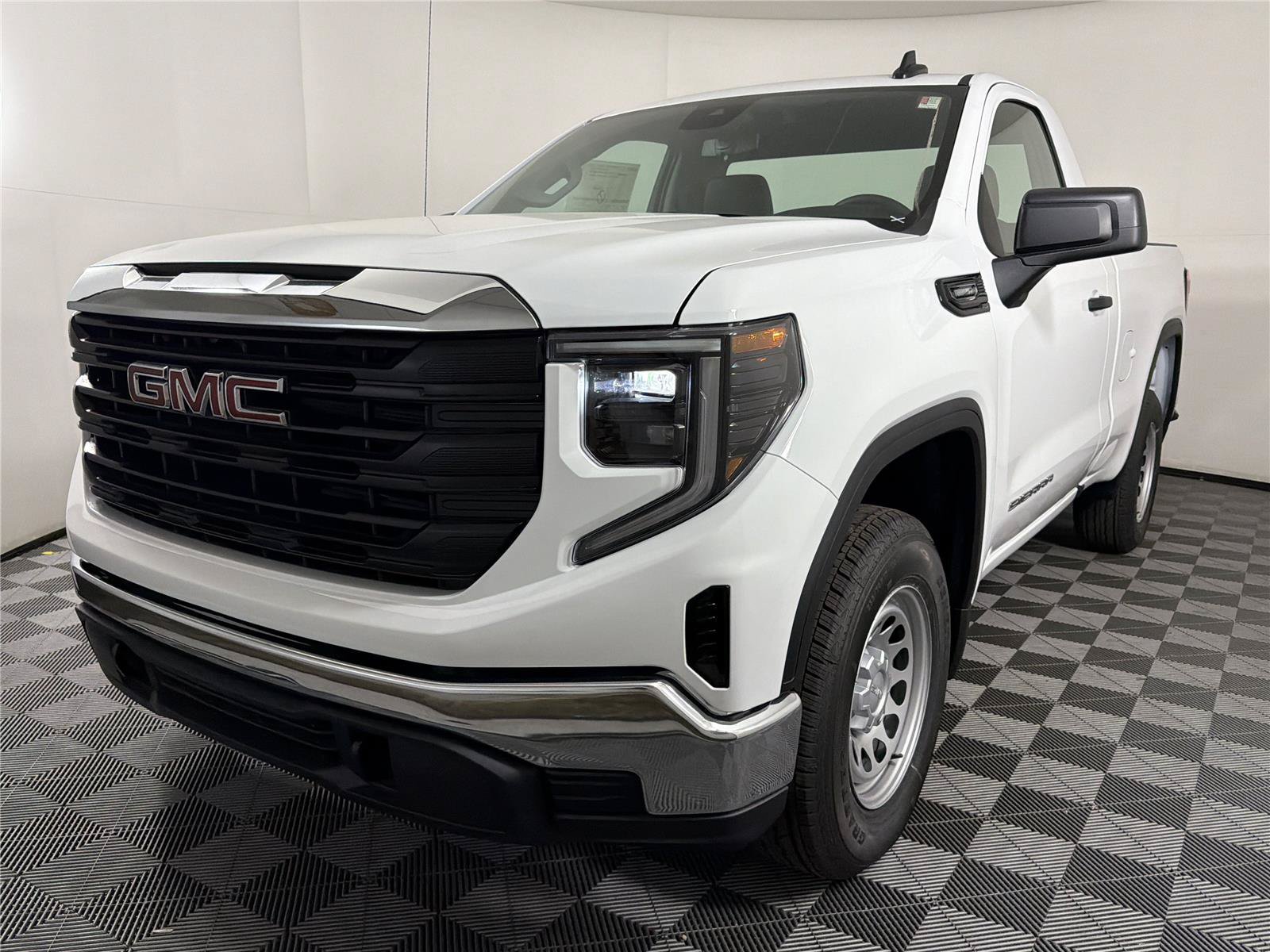 New 2026 GMC Sierra 1500 Pro RWD image 3